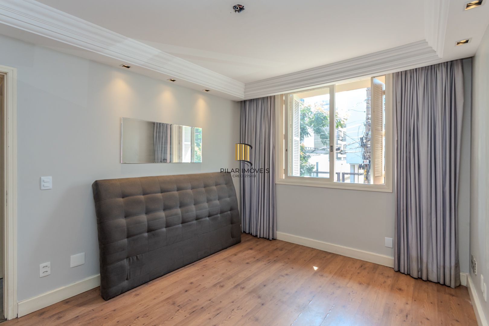 Apartamento garden no bairro Santa Cecilia de 2 dormitórios e vaga