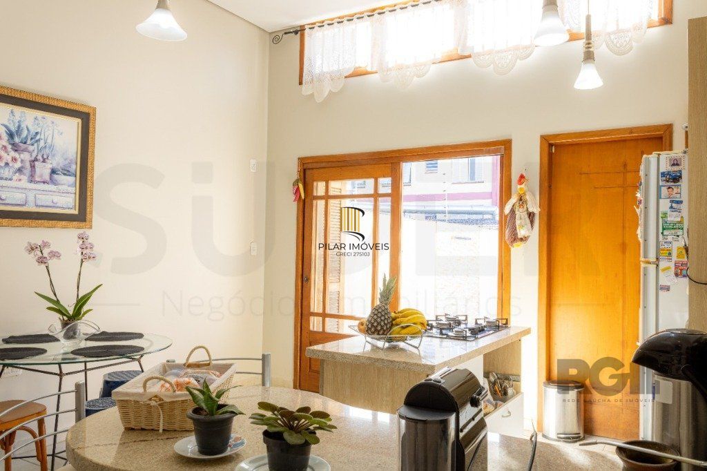 Casa para Venda 3 dormitórios no Partenon