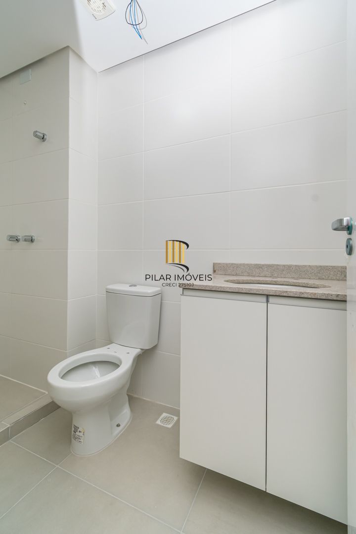 Apartamento de 2 dormitórios, vaga e infra no Passo D'areia