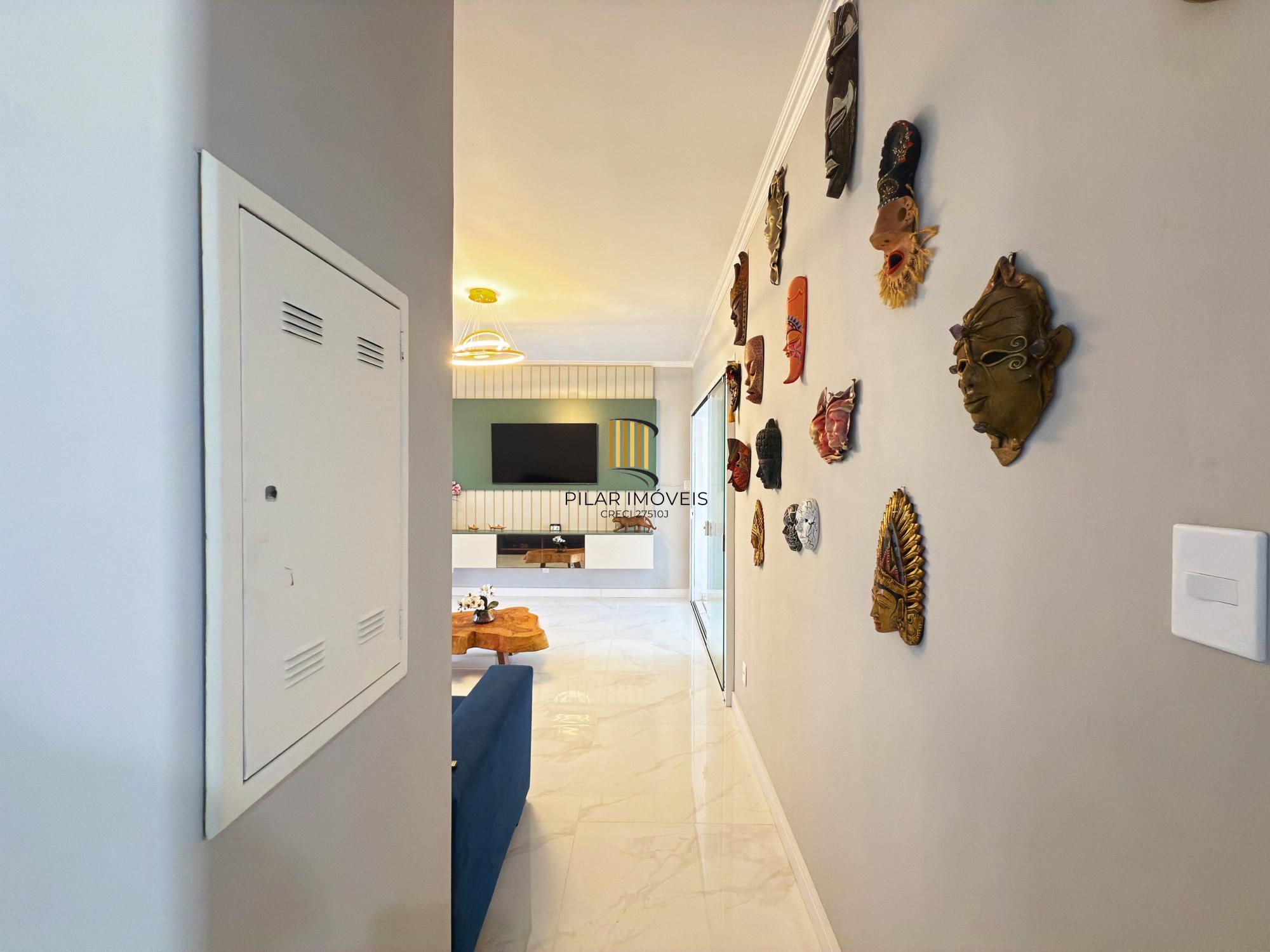 Casa 3 dormitórios no bairro Medianeira