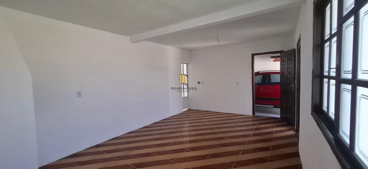 Casa em Canoas de 2 dormitórios DESOCUPADA