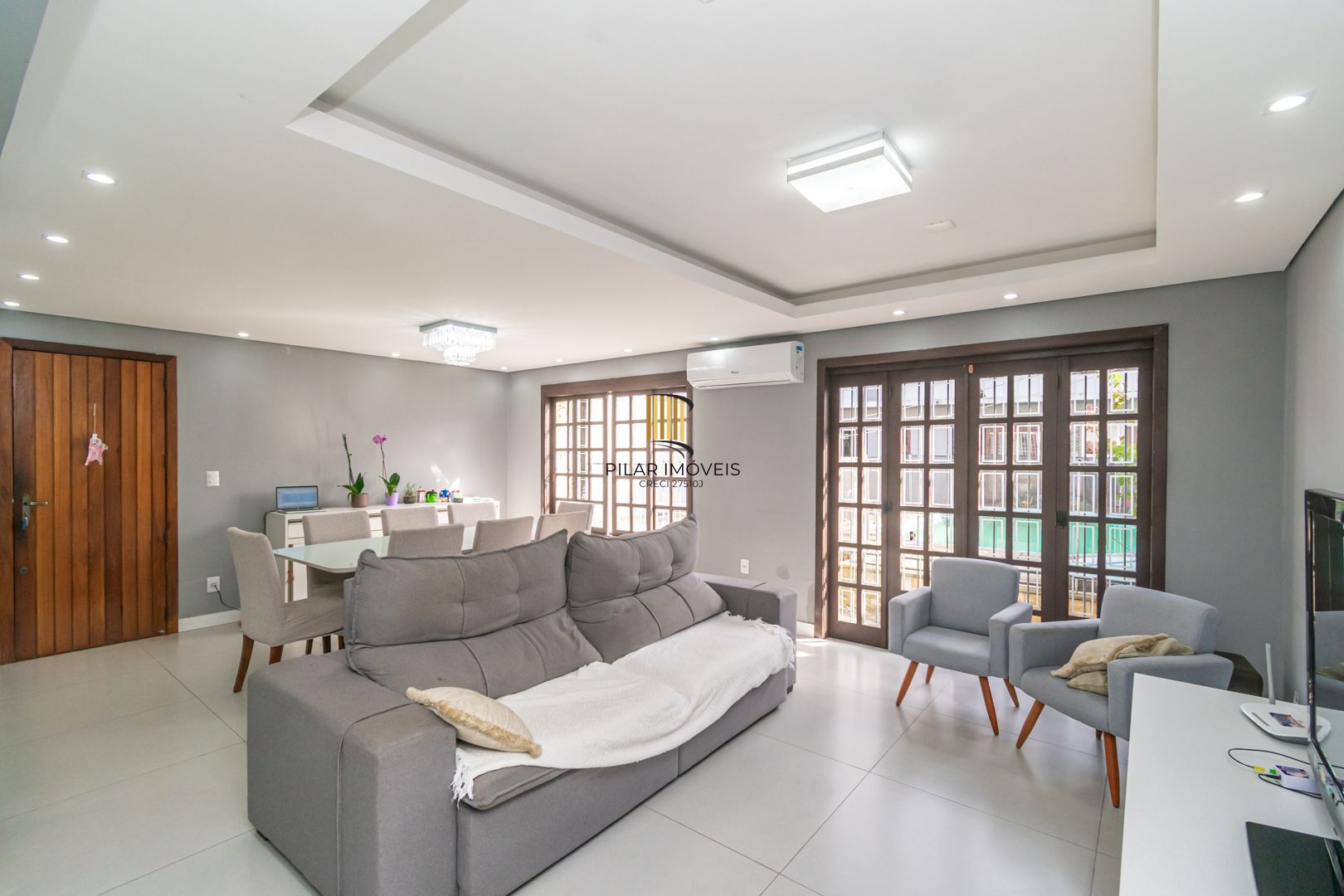 Casa 03 dormit (suíte e closet) e 4 vagas, na Vila Ipiranga, em Porto Alegre, RS - Pilar Imóveis