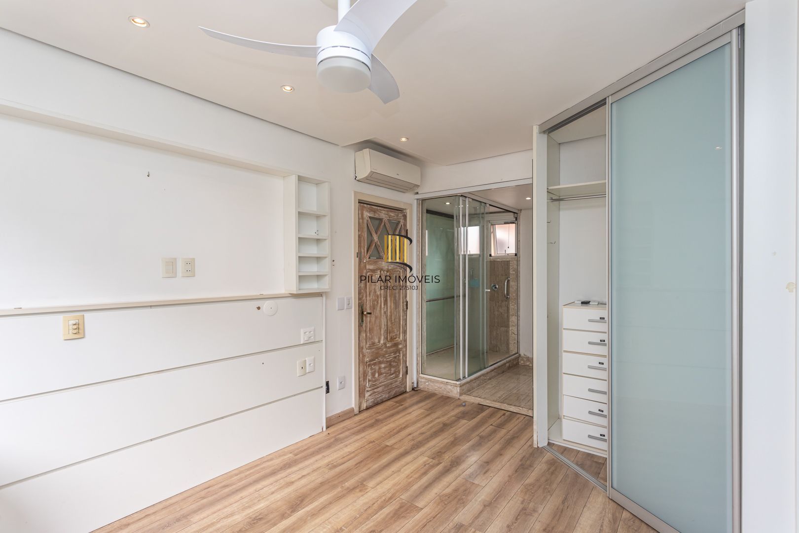 Apartamento de 2 dormitórios DESOCUPADO em frente do Iguatemi