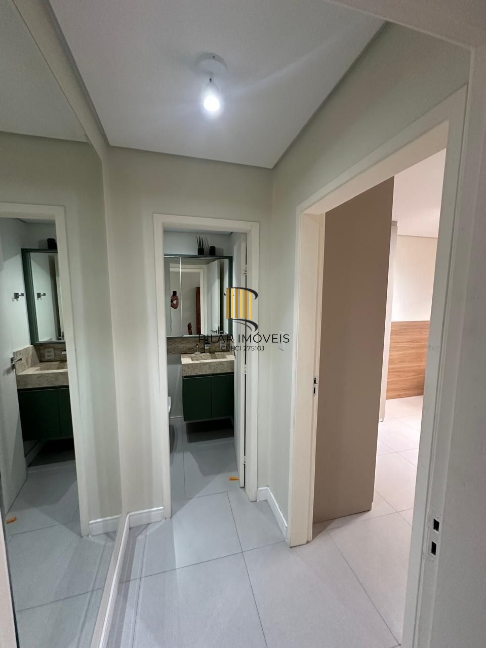 APTO 01 DORMITÓRIO TODO MOBILIADO REFORMADO, 01 VAGA DE GARAGEM