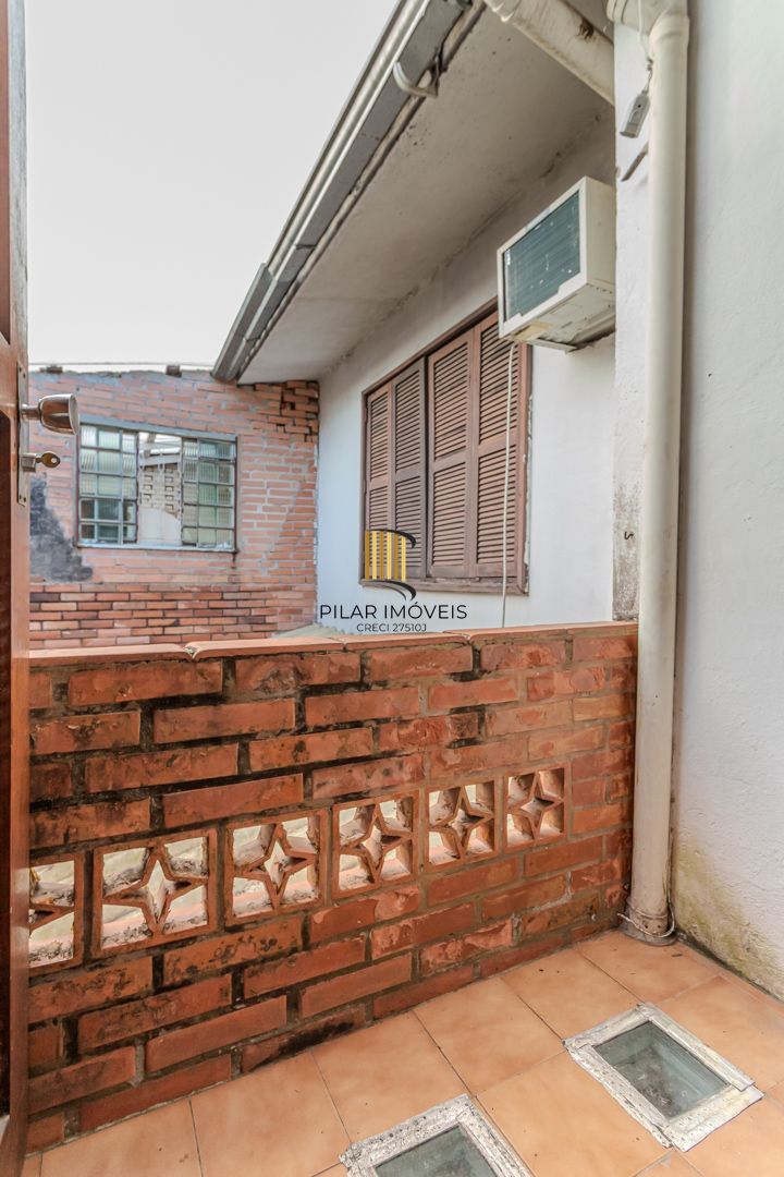 Casa em Condomínio no Jardim Ypu de 2 dormitórios e vaga DESOCUPADA