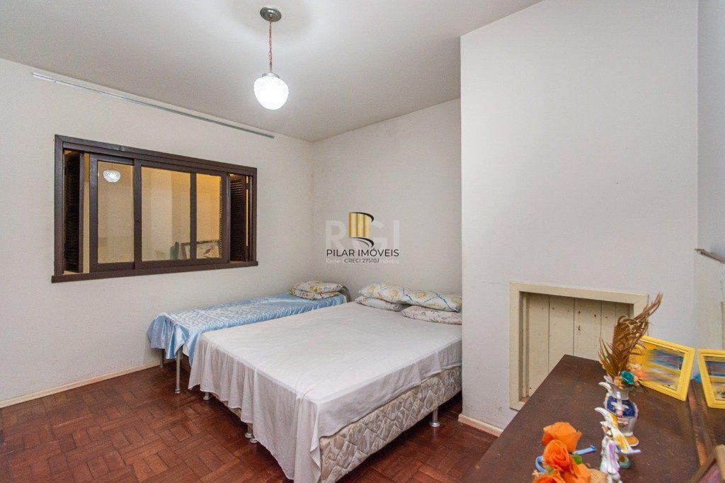 Casa de 3 dormitórios, 3 vagas