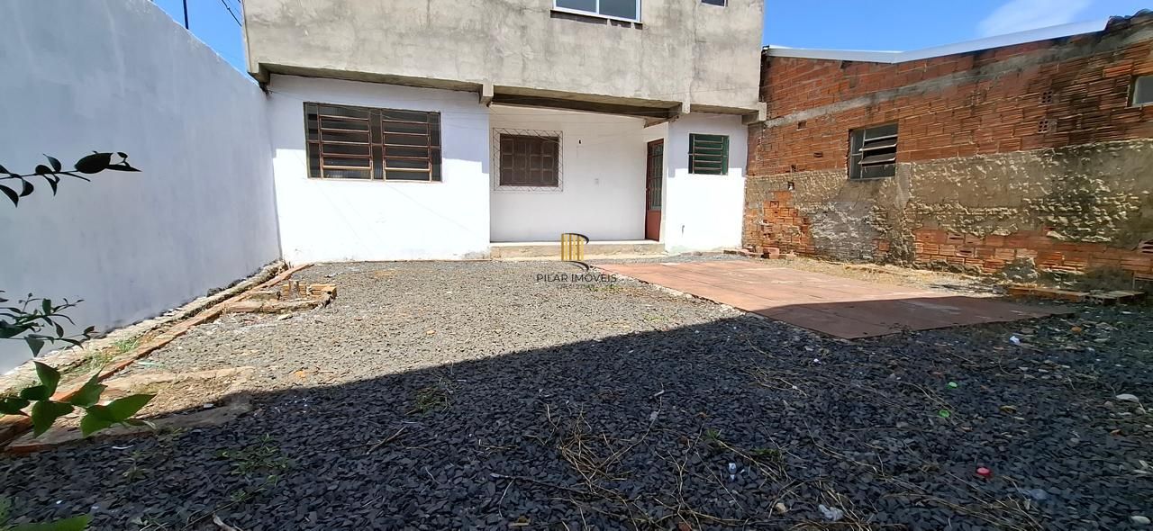 Casa em Canoas de 2 dormitórios DESOCUPADA