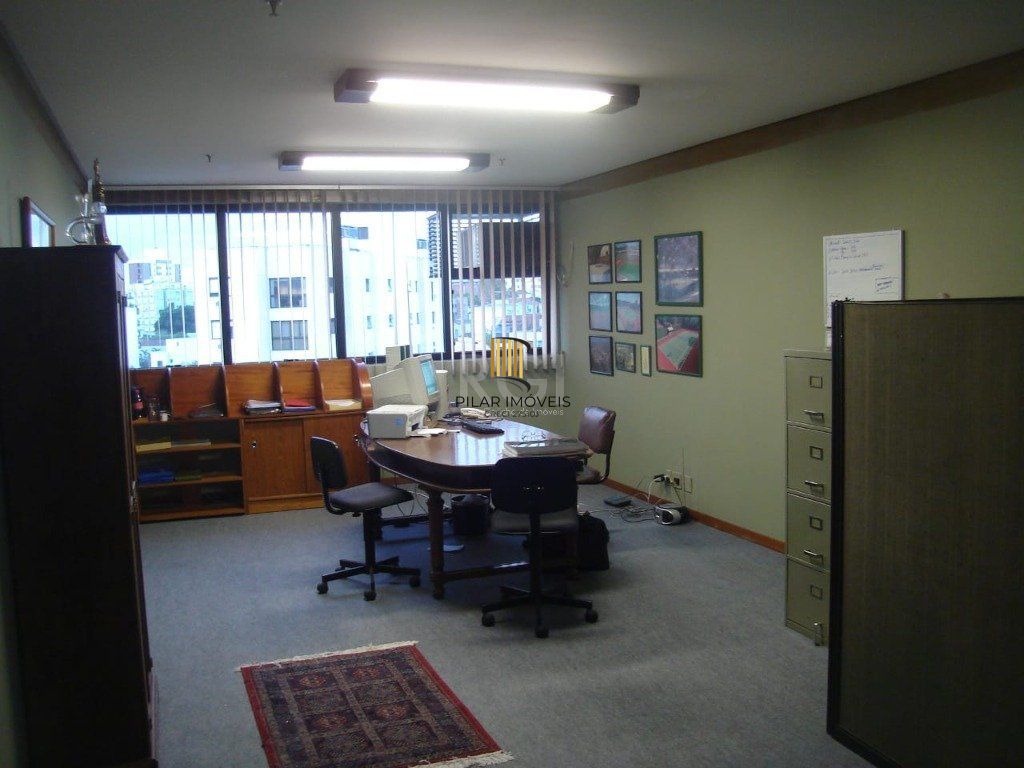 Sala Comercial no bairro São João com vaga