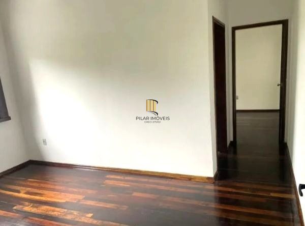 Prédio comercial no bairro Vila Jardim com 550m²