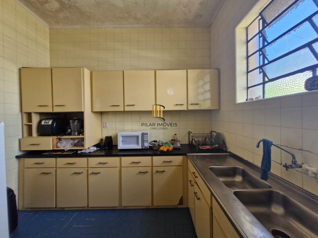 Casa 4 dormitórios no bairro Petrópolis