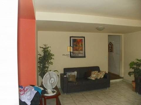 Casa 5 dormitórios no bairro Menino Deus