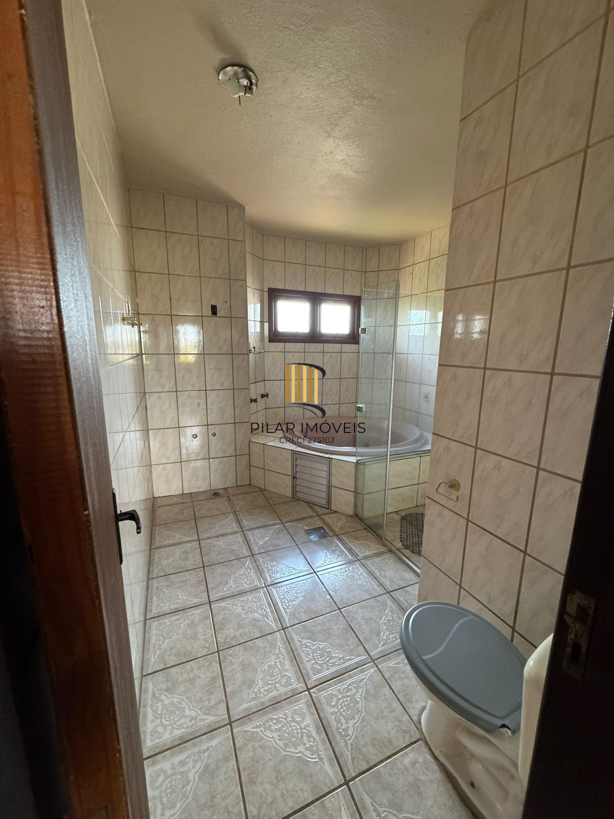 Casa 4 dorms à venda Avenida Manoel Elias, Porto Alegre.