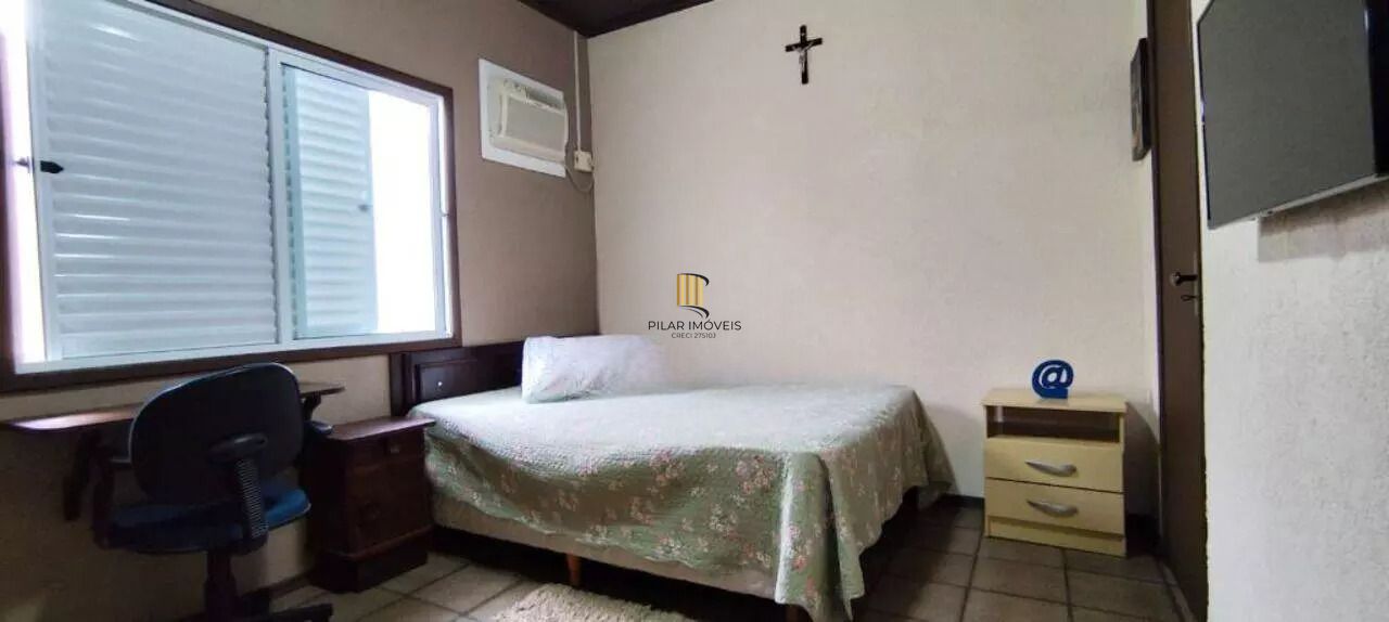 Casa 3 dormitórios no bairro Sumaré