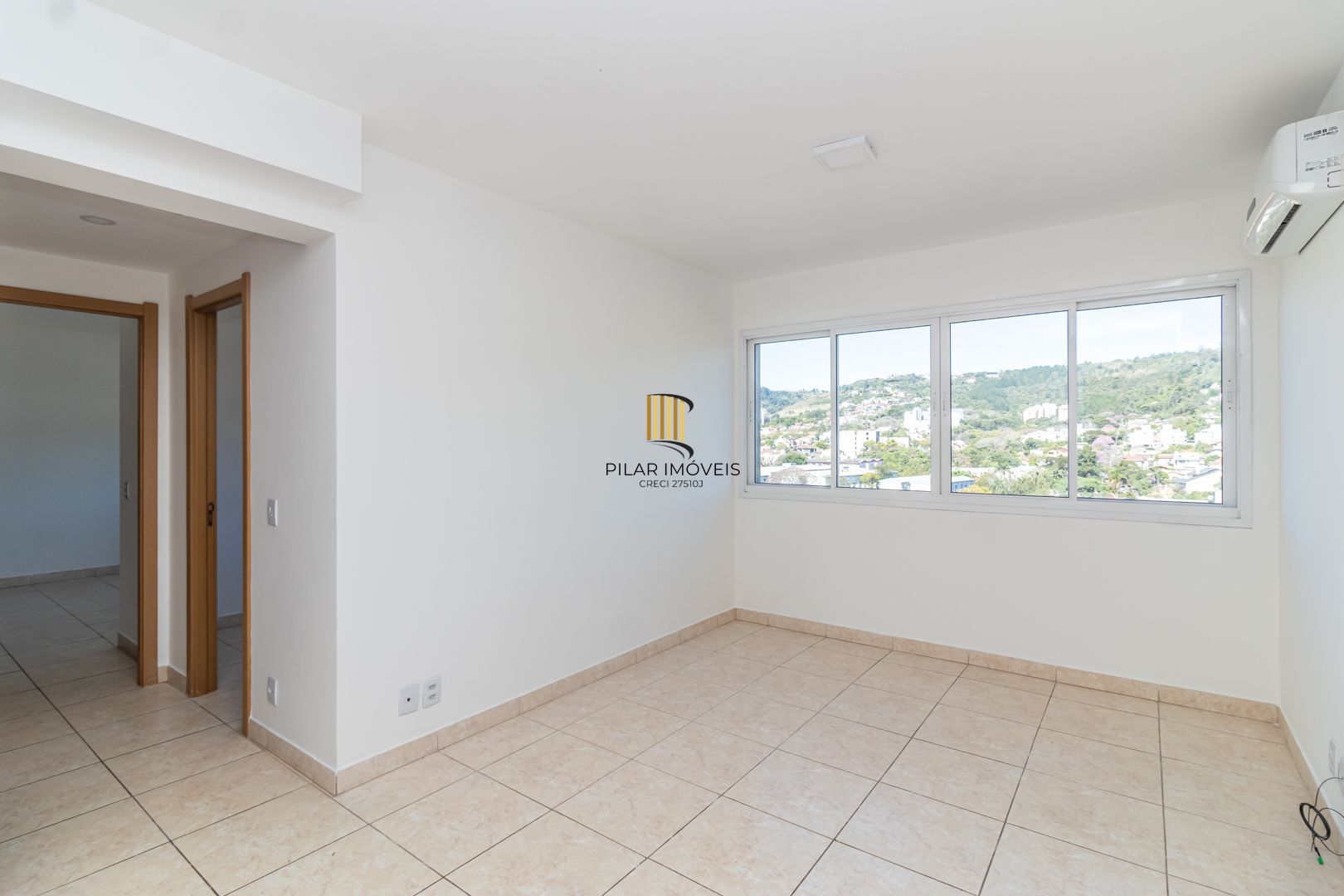 Apartamento no bairro Teresópolis de 2 dormitórios vaga e infra