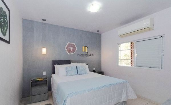 Casa no bairro Tristeza de 4 dormitórios e 4 vagas