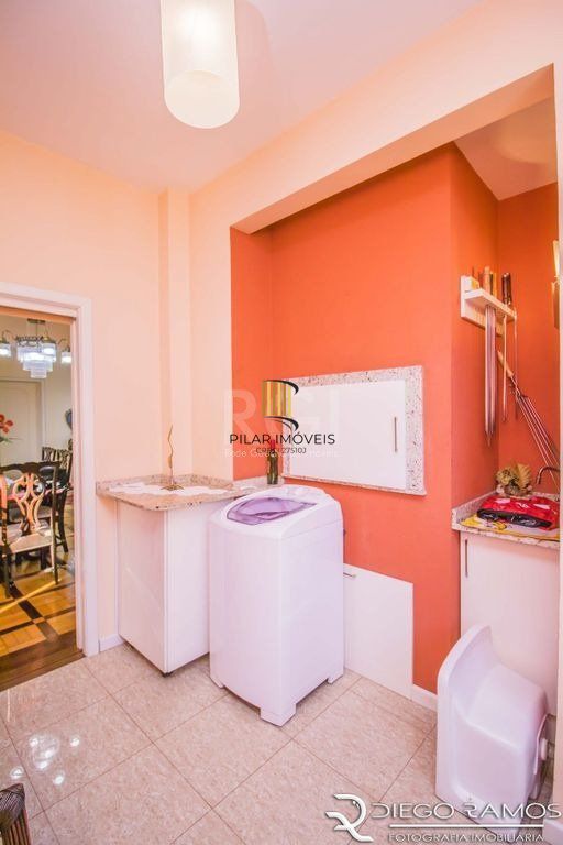 Apartamento para Venda - 207.97m², 4 dormitórios, sendo 1 suites, 1 vaga - Moinhos de Vento