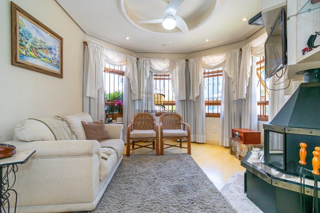 Casa em condominio no Sarandi de 3 dormitórios 2 vagas e infra