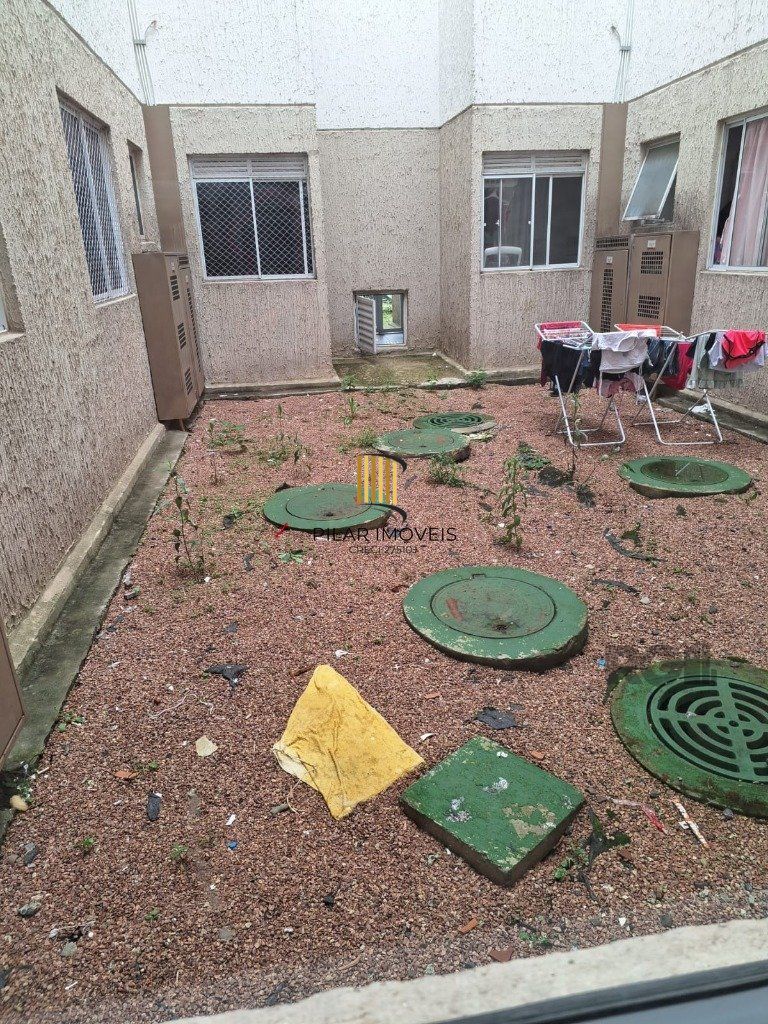 Apartamento de 02 dormitórios e 01 vaga, no bairro Rio Branco, em Canoas.