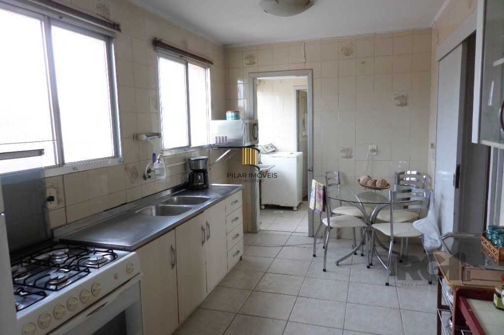 Apartamento na Glória de 2 dormitórios