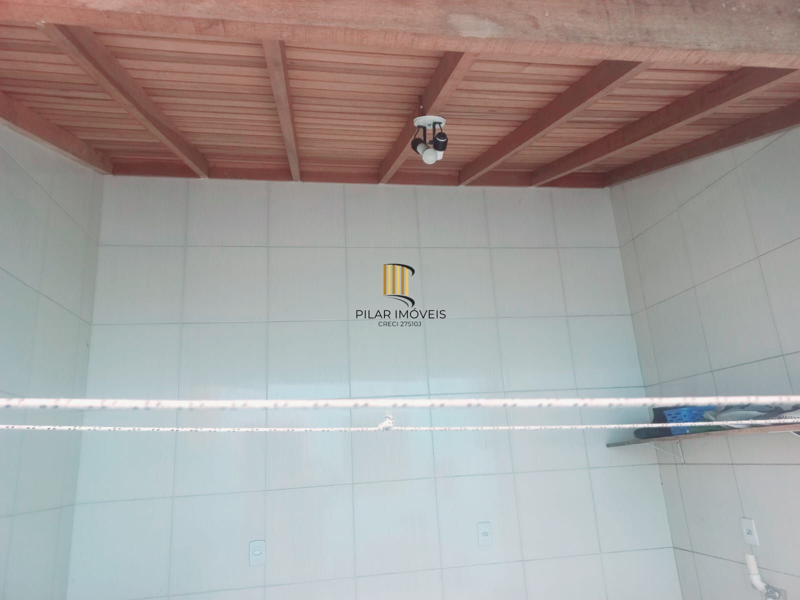 Casa 2 dormitórios no bairro Jardim Algarve