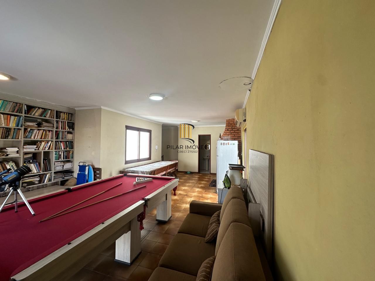 Ótima cobertura de 3 dormitórios com 232m² no bairro Passo da Areia.