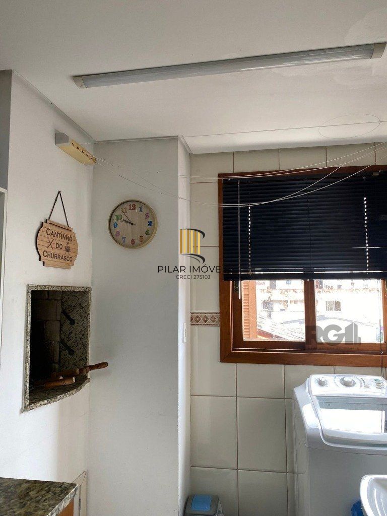 Apartamento no Partenon de 3 dormitórios e vaga