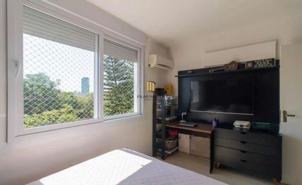 Apartamento no Cristal de 2 dormitórios