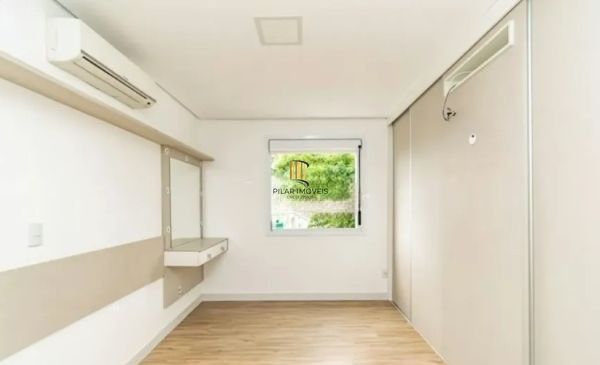 Apartamento de 2 dormitórios e 2 vagas no Cristo Redentor DESOCUPADO