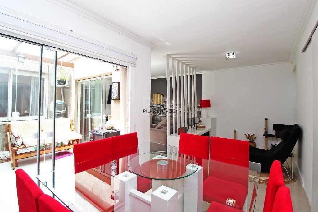 Apartamento de 3 dormitórios e vaga no bairro Petrópolis