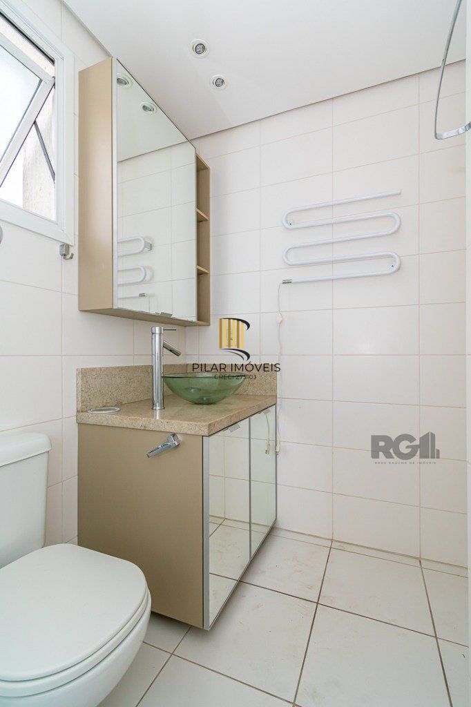 APTO 03 DORM. SUÍTE ,lareira, sacada c/ churrasqueira, 02 VAGAS .prédio com toda infra