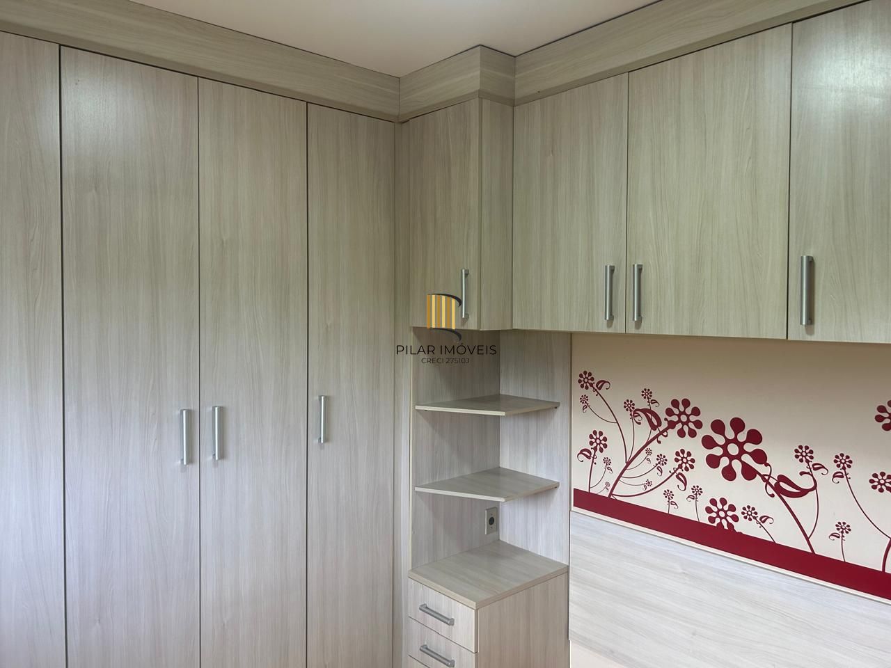 Apartamento no Cristal de 2 dormitórios vaga e infra