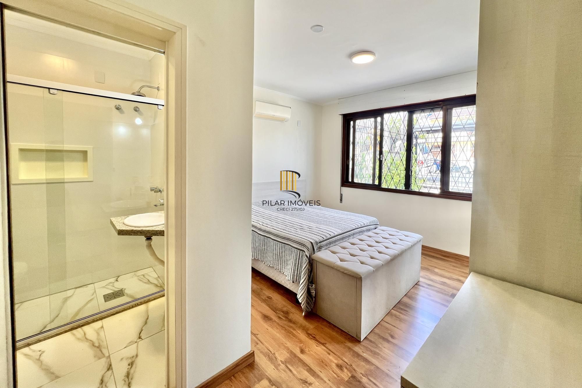 Casa 3 dormitórios no bairro Vila Ipiranga