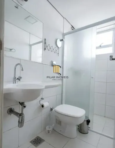 Apartamento Térreo com pátio no Menino Deus de 1 dormitório DESOCUPADO