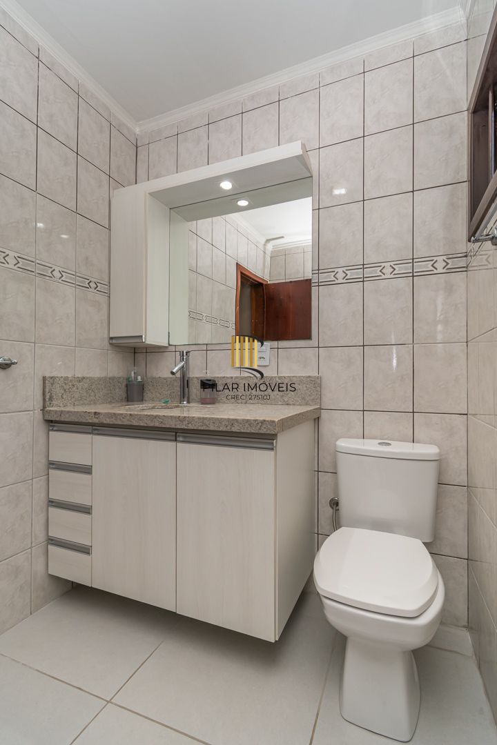 Casa 03 dormit (suíte e closet) e 4 vagas, na Vila Ipiranga, em Porto Alegre, RS