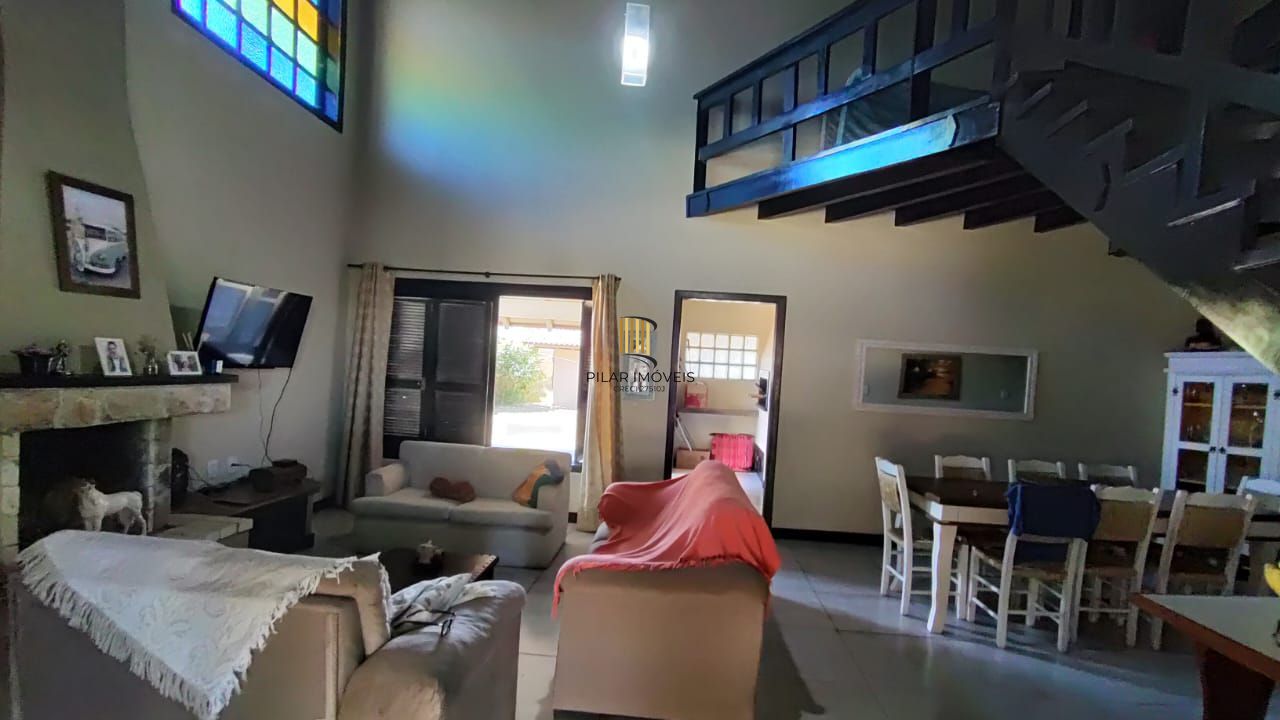 Excelente casa a Beira Mar  cinco suites