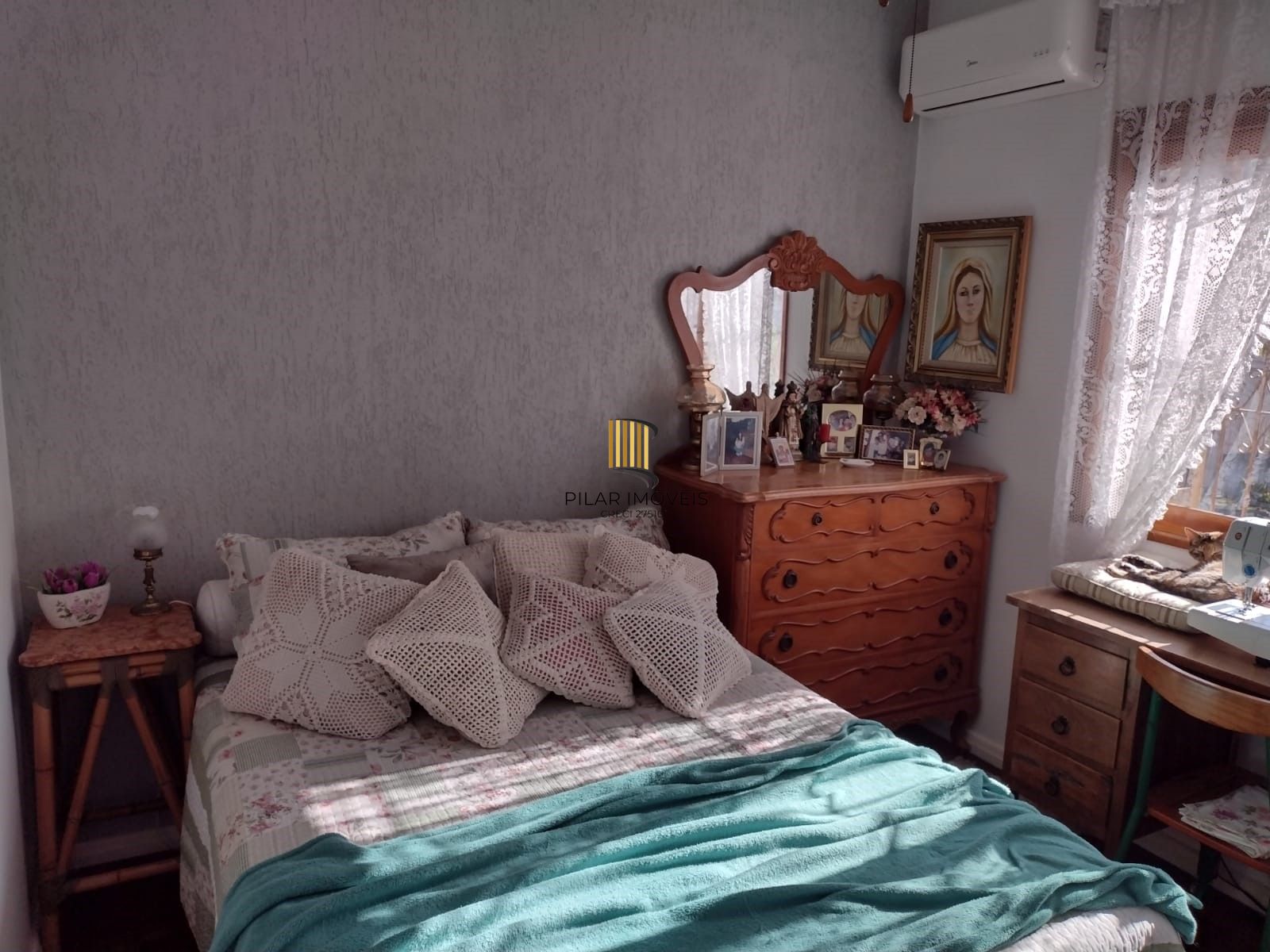 Casa 4 dormitórios no bairro Partenon