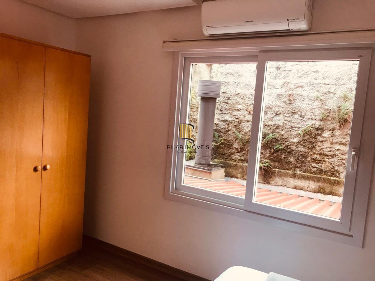 Casa em Canela no bairro Vila Maggi de 3 dormitórios