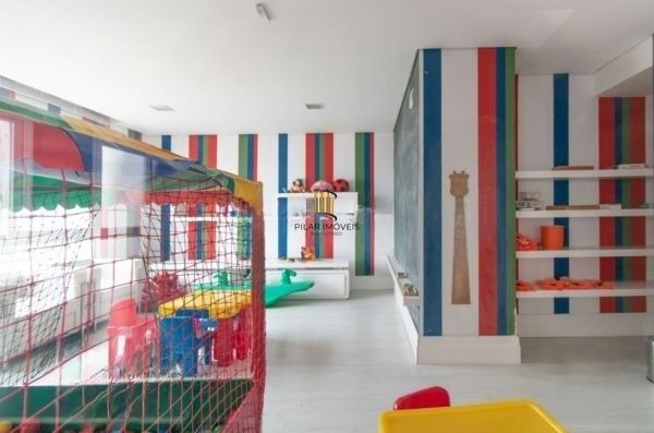 Apartamento na Cidade Baixa de 1 dormitório vaga e infra