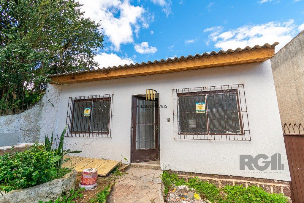 Casa no bairro Cristal de 3 dormitórios