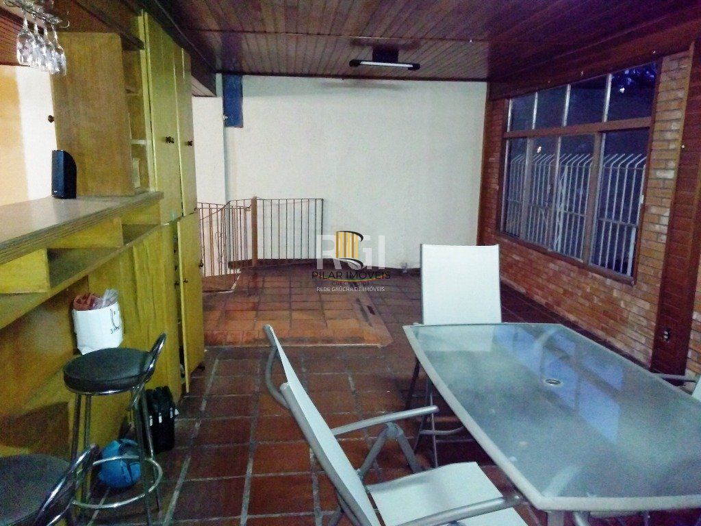 Cobertura para Venda - 323.99m², 3 dormitórios, sendo 1 suites, Partenon