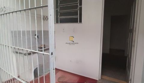Apartamento no bairro Teresópolis de 1 dormitório térreo com pátio
