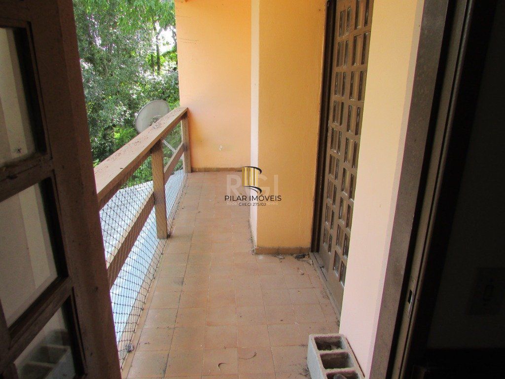 Casa Condominio para Venda - 200m², 3 dormitórios, sendo 1 suites, 4 vagas - São Lucas