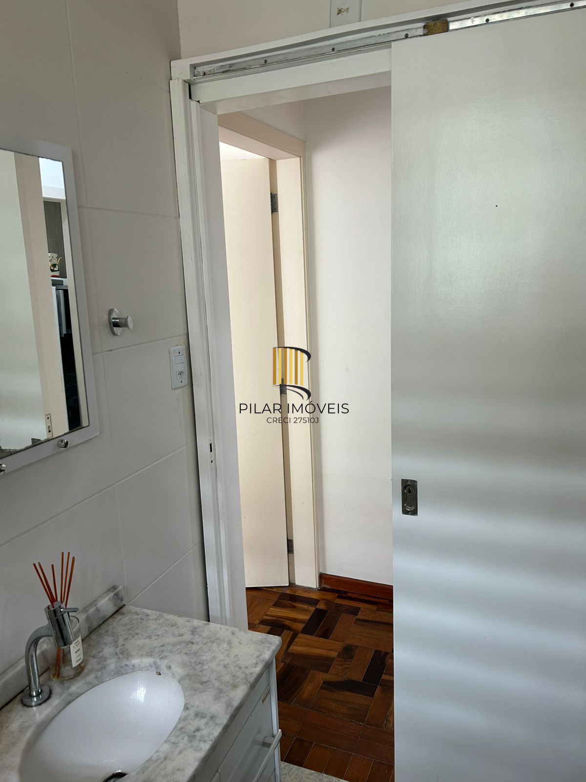 Apartamento no Centro de 1 dormitório MOBILIADO