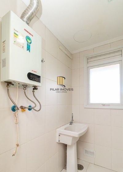 Apartamento no bairro Higienópolis de 2 dormitórios e 2 vagas