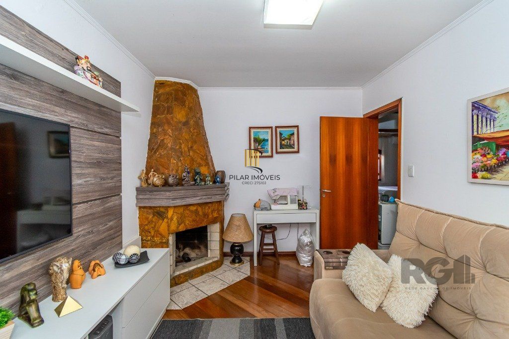 Casa 4 Dormitório(s) Bairro Jardim Planalto