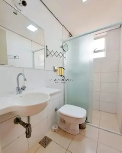 Apartamento Térreo com pátio no Menino Deus de 1 dormitório DESOCUPADO