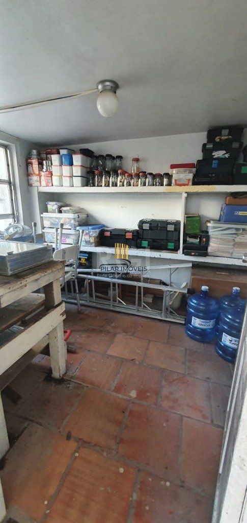 Casa para Venda 3 dormitórios, 2 vagas - Petrópolis