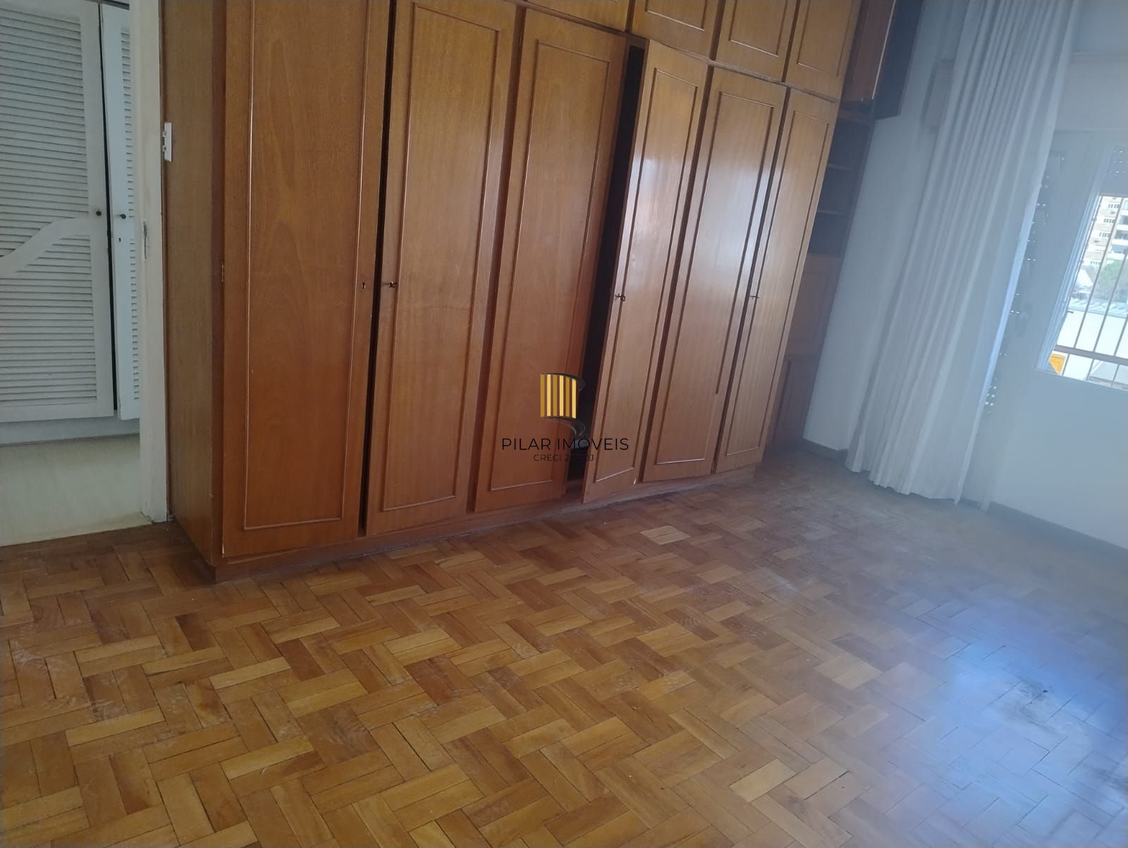 APTO DE 03 DORMOTÓRIOS SACADA. COM ELEVADOR . NO BOM - FIM RIO BRANCO