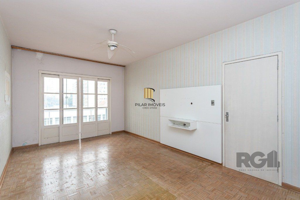 Apartamento no bairro Floresta de 3 dormitórios e vaga DESOCUPADO