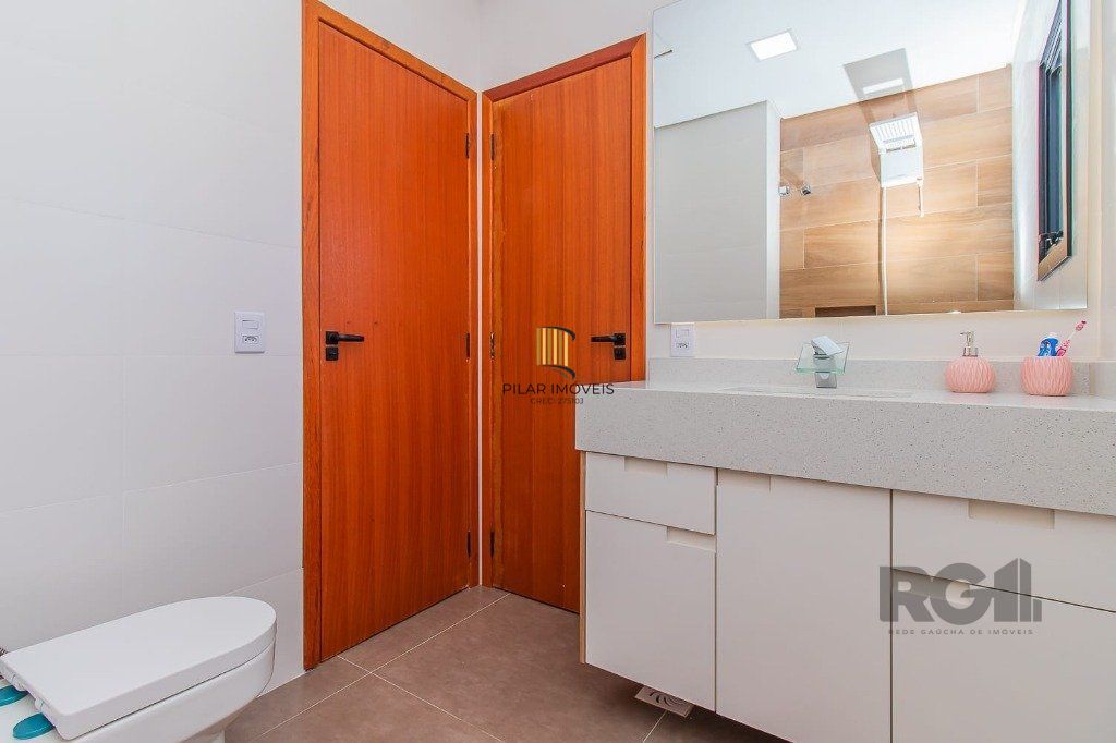 Casa Condominio 3 Dormitório(s) Bairro Sans Souci